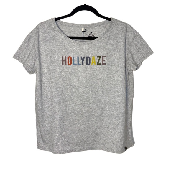 NWT prAna T-Shirt Woman's size XS | Deysi Top HOLLYDAZE graphic Tee Heather Gray - Picture 1 of 16